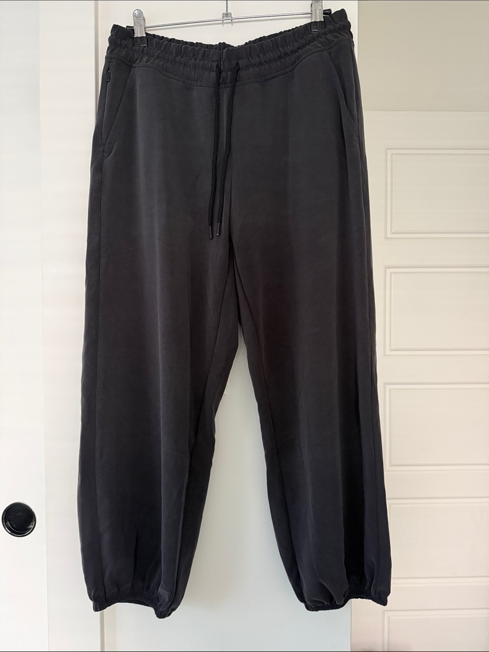 Athleta Seasoft Balloon Pants